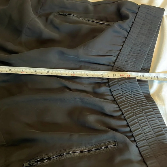 Theory Black Ankle Pants - Picture 9 of 10